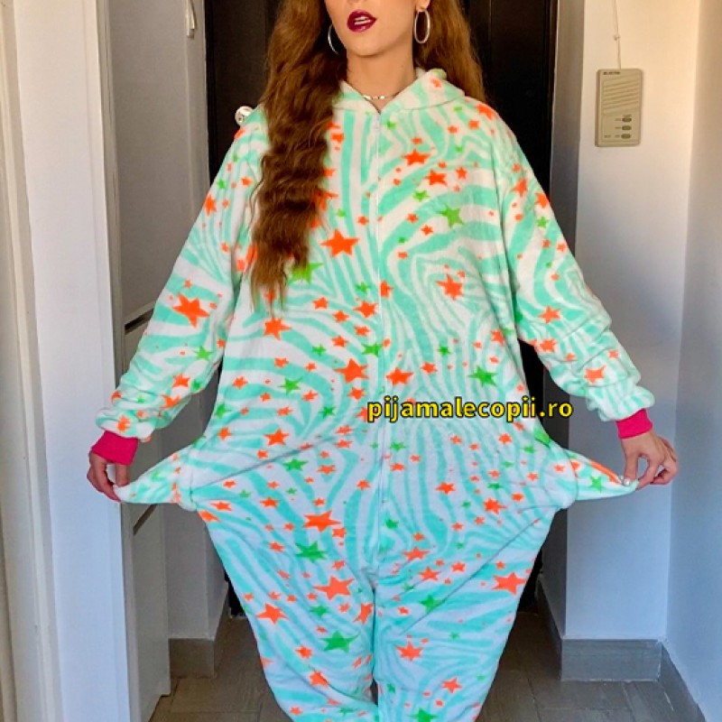 Pijama tip salopeta pufoasa, pentru copii, KIGURUMI, model unicorn turcoaz, cu stelute 