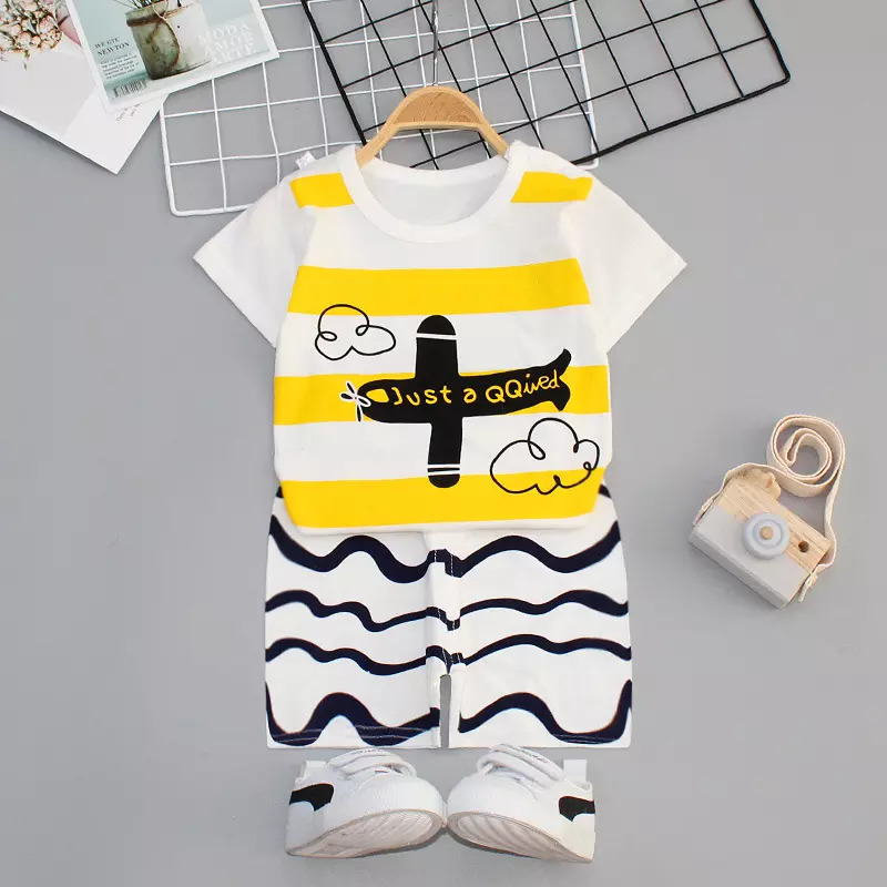 Pijama de vara, pentru copii, culoare alb-galben, model cu avion