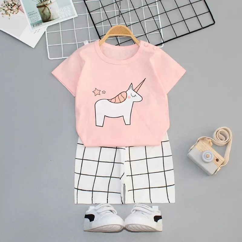 Pijama de vara, pentru copii, culoare roz-alb, model cu unicorn somnoros